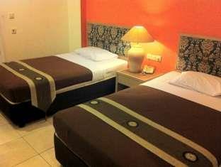 S3 Setrasari 2* Bandung